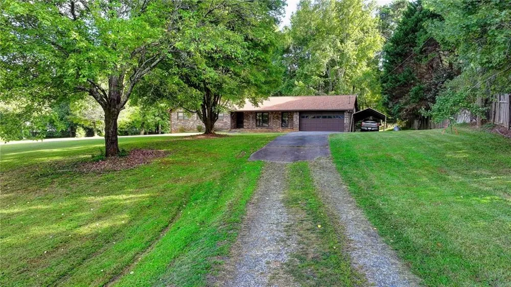 5680 Abbotts Bridge Road Johns Creek, GA 30097