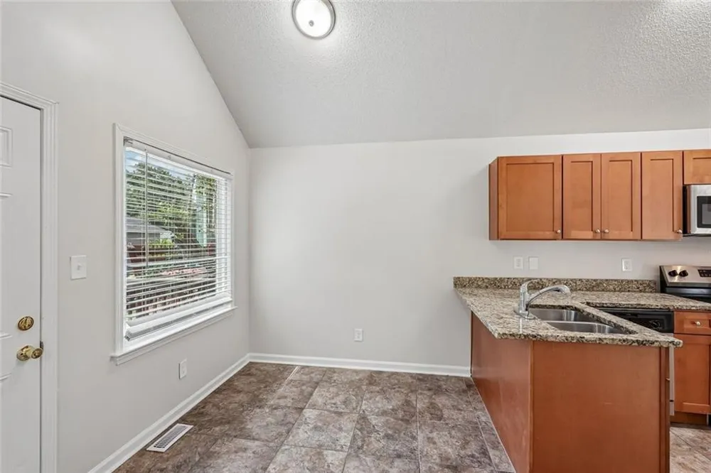 3833 Deercreek Drive Powder Springs, GA 30127