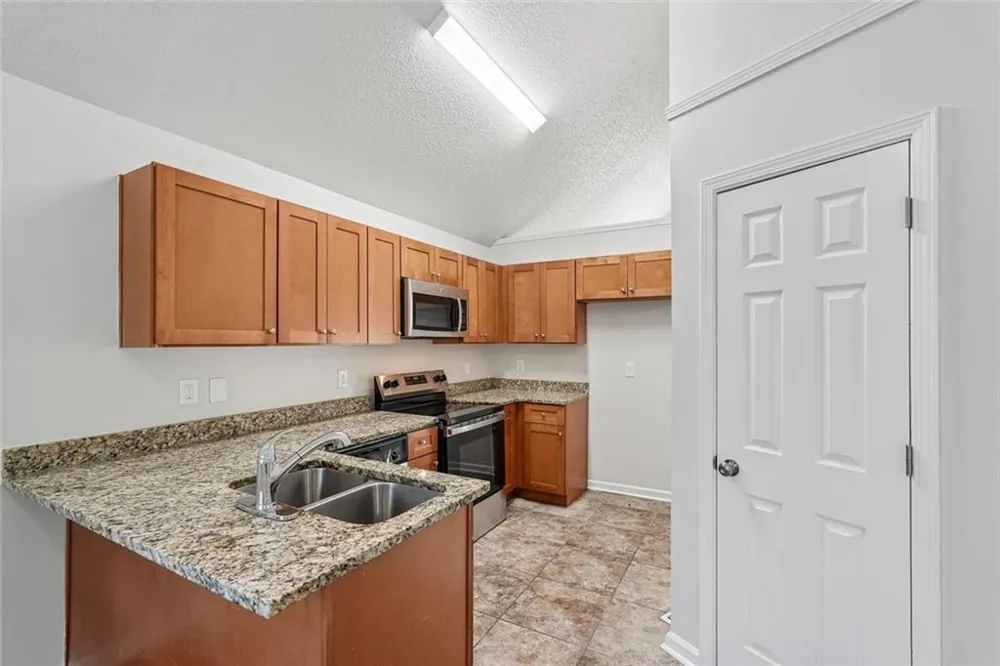 3833 Deercreek Drive Powder Springs, GA 30127