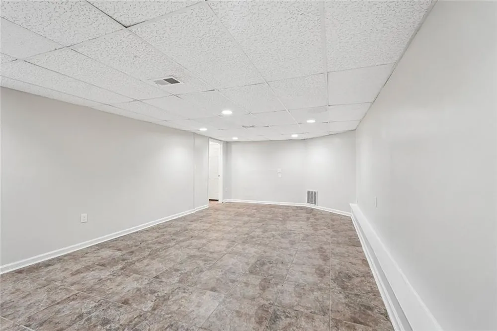 3833 Deercreek Drive Powder Springs, GA 30127