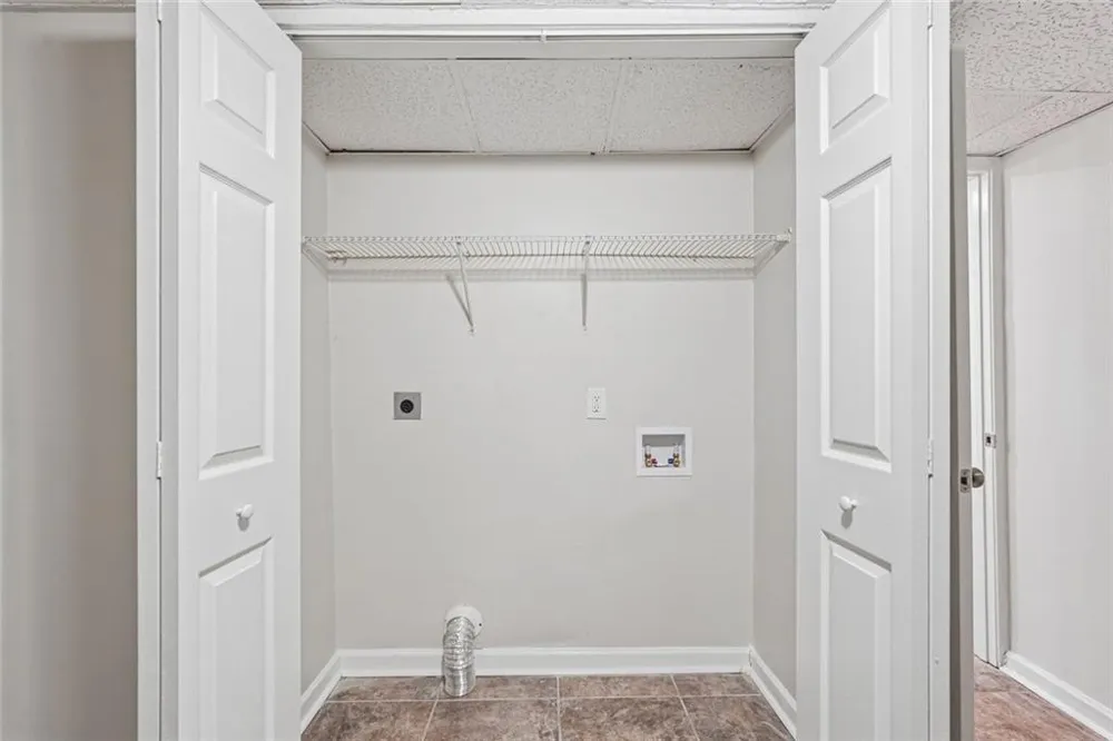 3833 Deercreek Drive Powder Springs, GA 30127