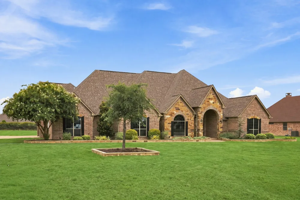 18121 Langford Lane Talty, TX 75126