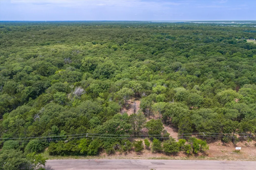 4407 County Road 3706 Wills Point, TX 75169