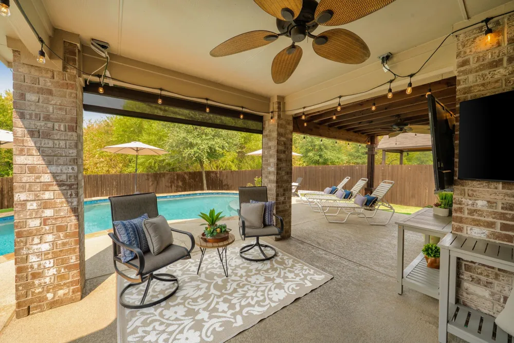 502 Royal Oaks Lane Oak Point, TX 75068