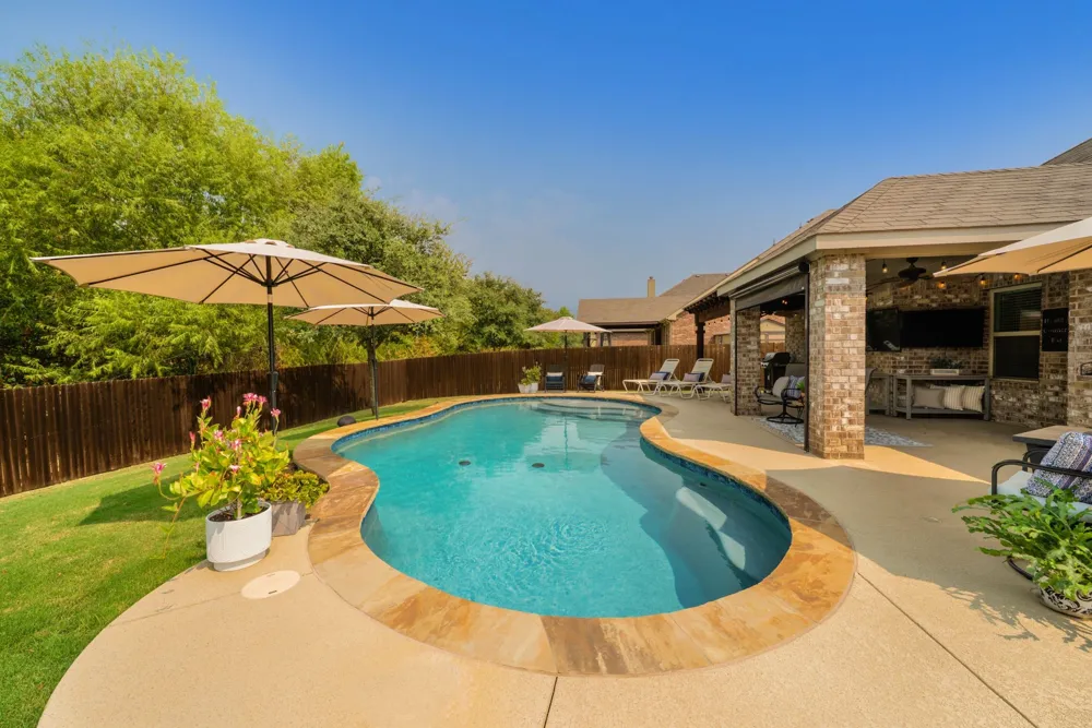 502 Royal Oaks Lane Oak Point, TX 75068