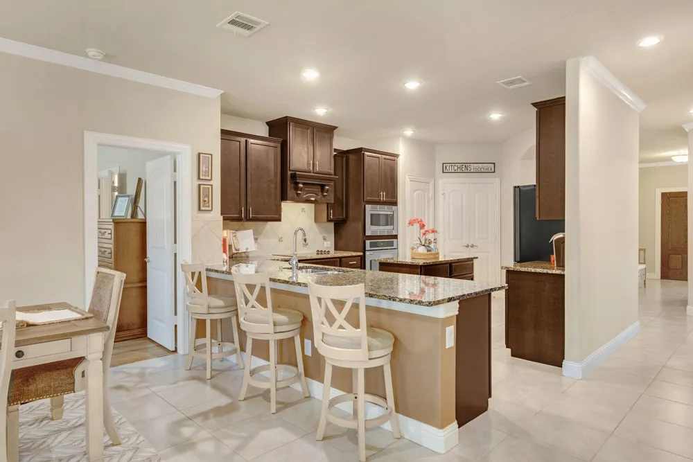 502 Royal Oaks Lane Oak Point, TX 75068