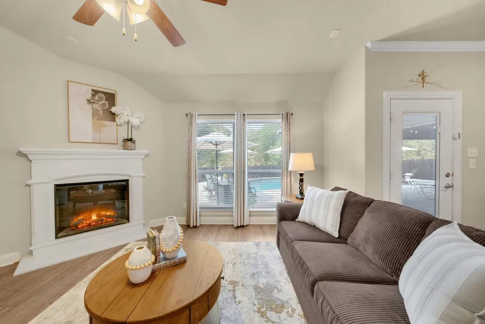 502 Royal Oaks Lane Oak Point, TX 75068