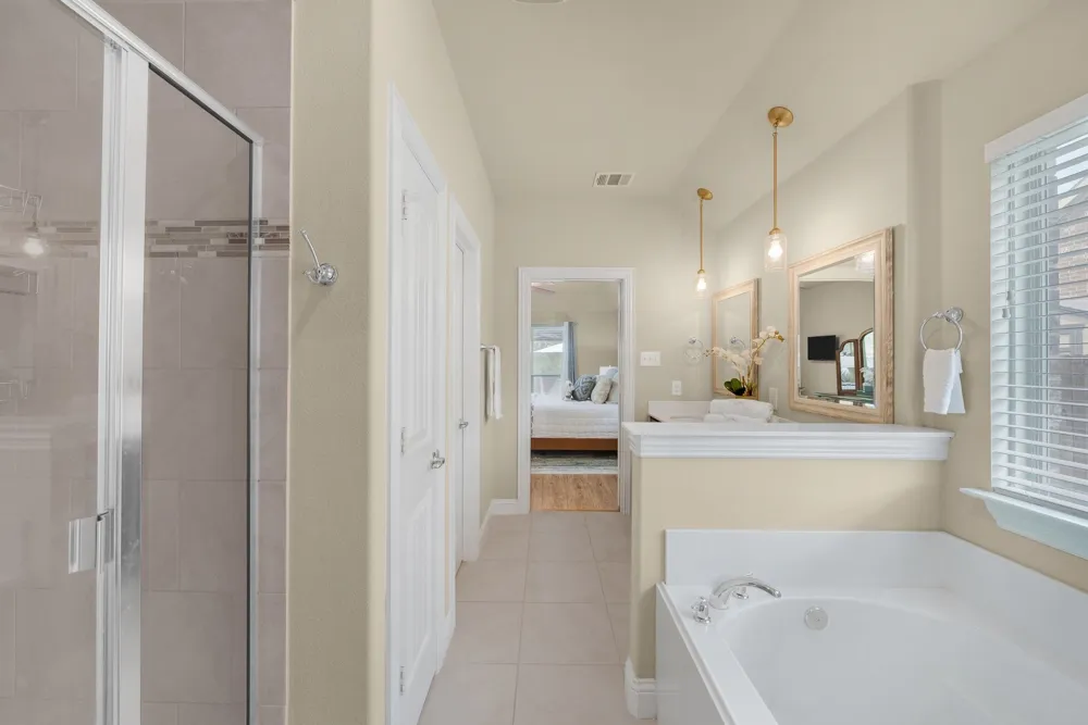 502 Royal Oaks Lane Oak Point, TX 75068