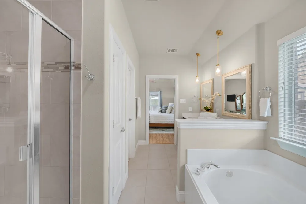 502 Royal Oaks Lane Oak Point, TX 75068