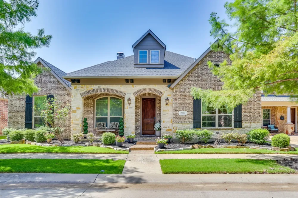 2016 Torin Street Lewisville, TX 75056