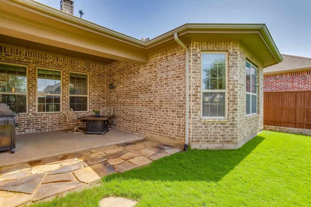 2016 Torin Street Lewisville, TX 75056
