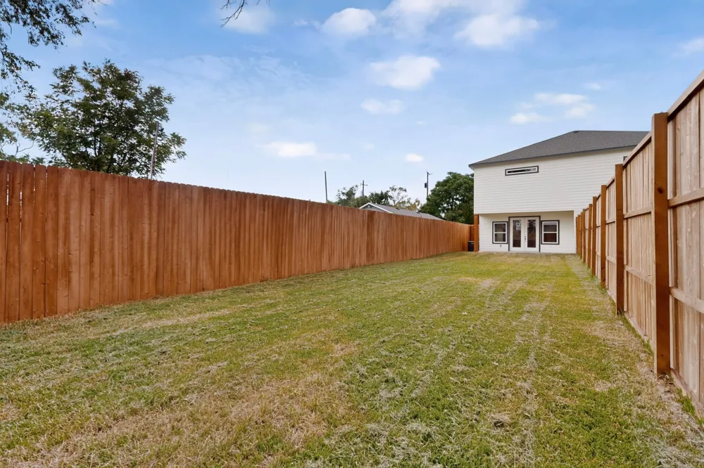 5104 Philip Avenue Dallas, TX 75223