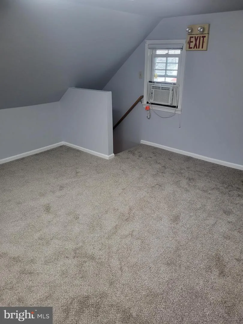 40 OAK AVENUE Marlton, NJ 08053