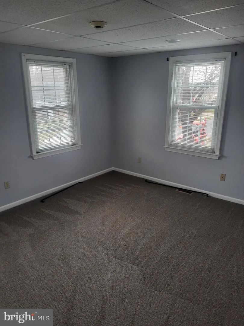 40 OAK AVENUE Marlton, NJ 08053