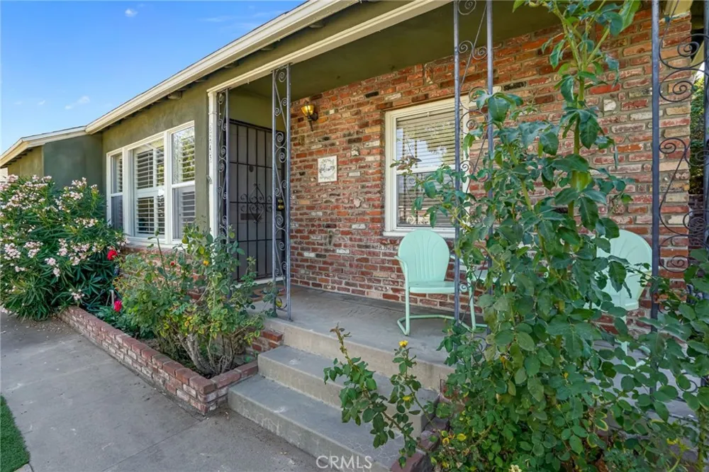 5243 Hersholt Lakewood, CA 90712