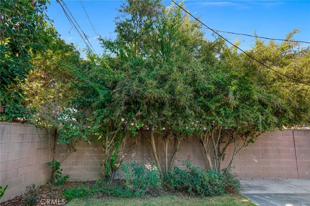 5243 Hersholt Lakewood, CA 90712