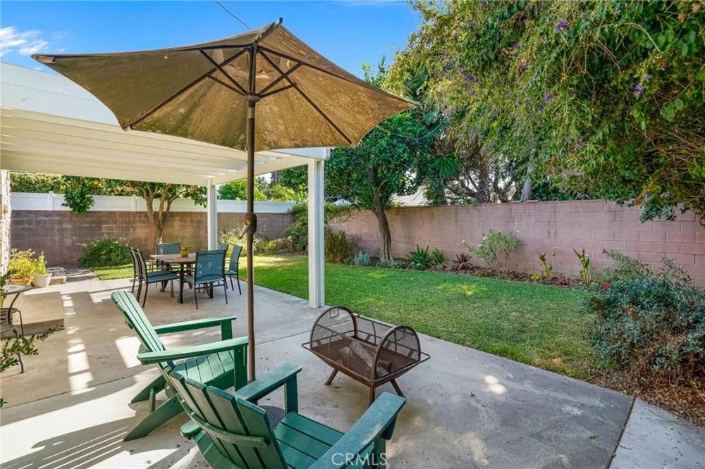 5243 Hersholt Lakewood, CA 90712