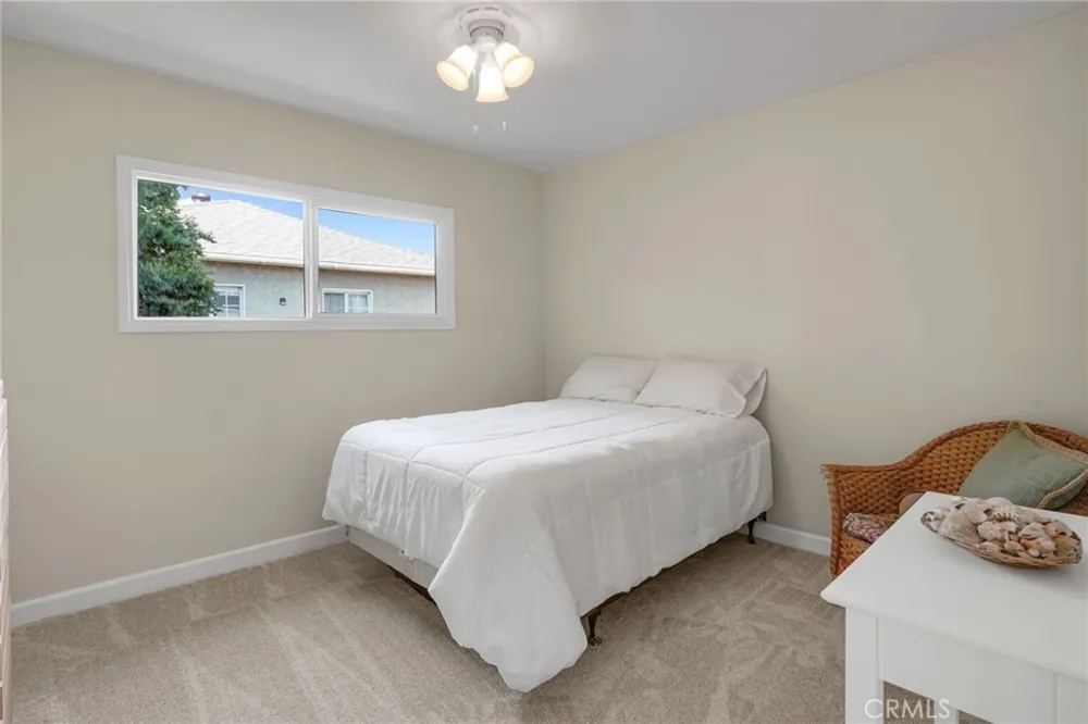 5243 Hersholt Lakewood, CA 90712