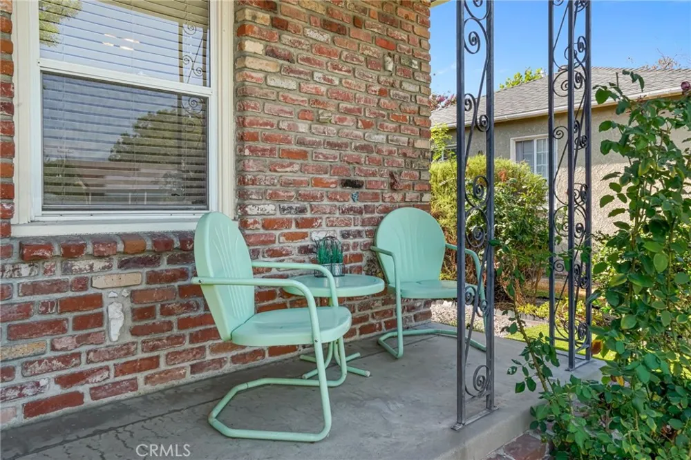 5243 Hersholt Lakewood, CA 90712