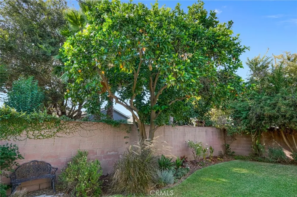5243 Hersholt Lakewood, CA 90712