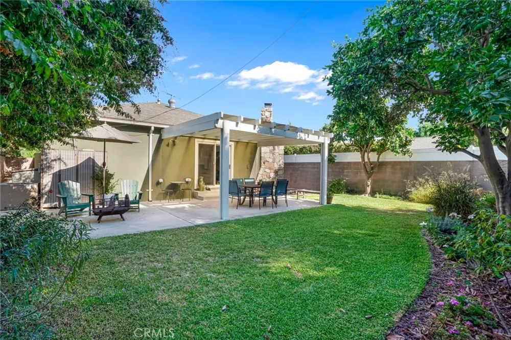 5243 Hersholt Lakewood, CA 90712