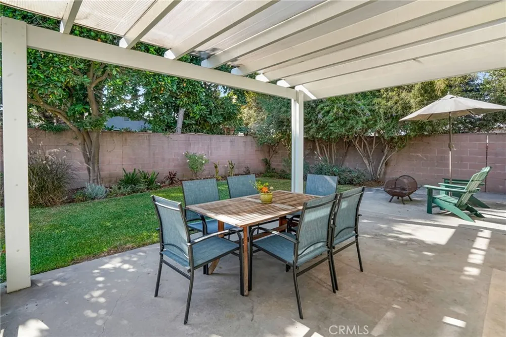 5243 Hersholt Lakewood, CA 90712