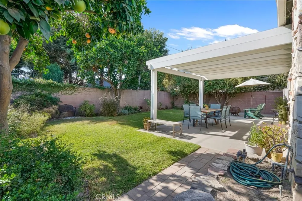 5243 Hersholt Lakewood, CA 90712