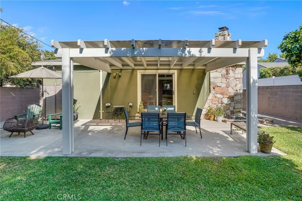 5243 Hersholt Lakewood, CA 90712