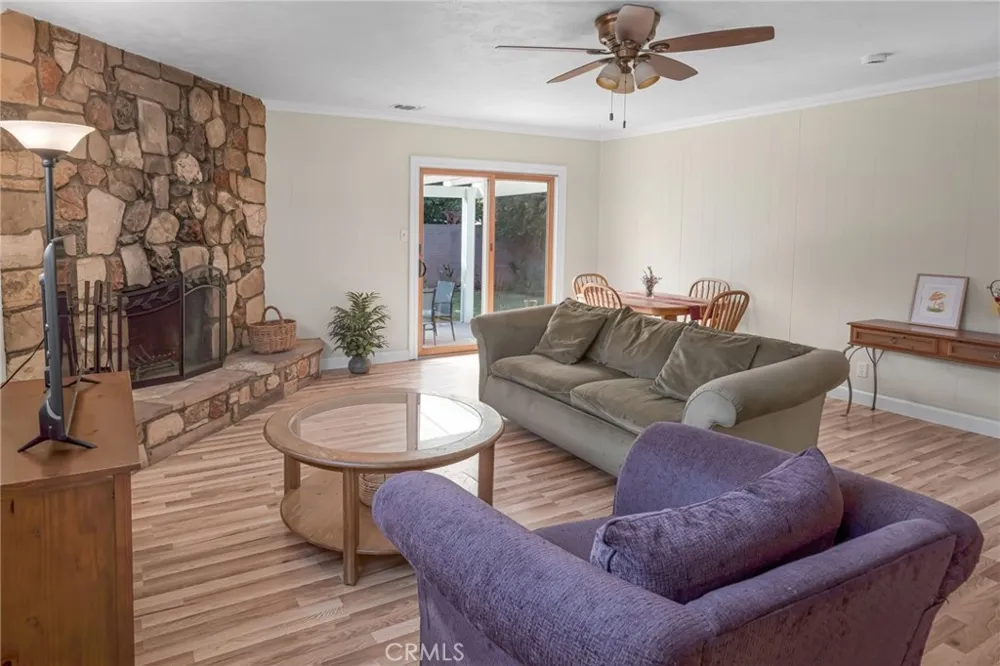 5243 Hersholt Lakewood, CA 90712
