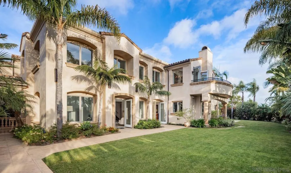 1299 Urania Ave Encinitas, CA 92024