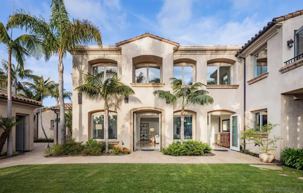 1299 Urania Ave Encinitas, CA 92024