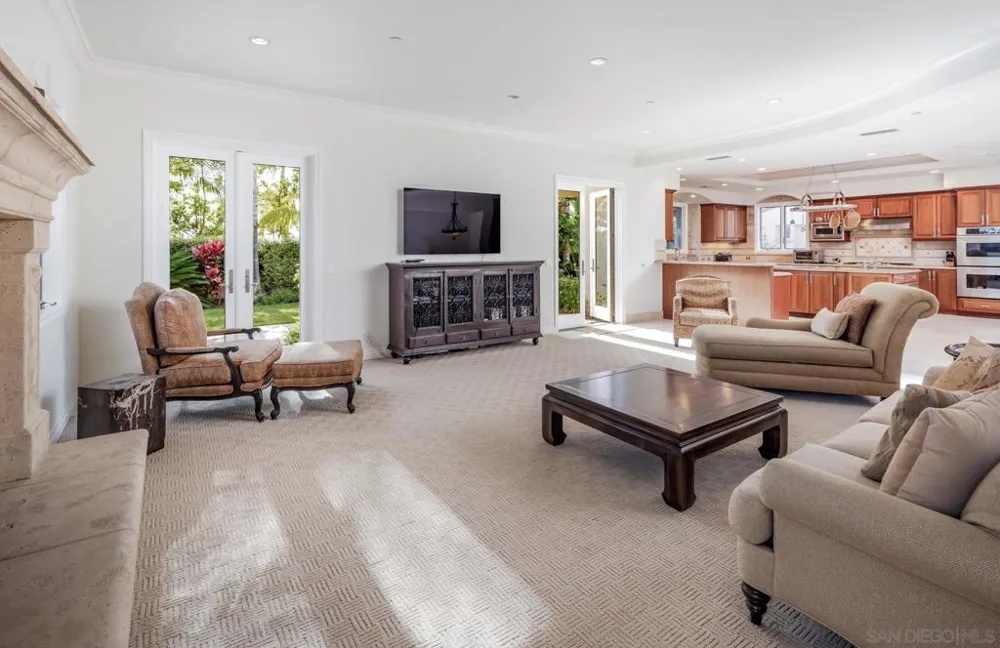 1299 Urania Ave Encinitas, CA 92024