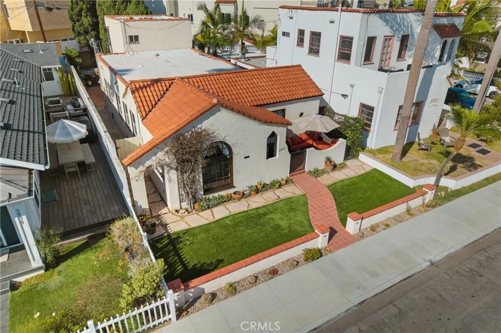 5945 East The Toledo Long Beach, CA 90803