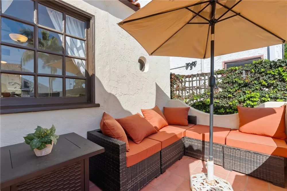 5945 East The Toledo Long Beach, CA 90803