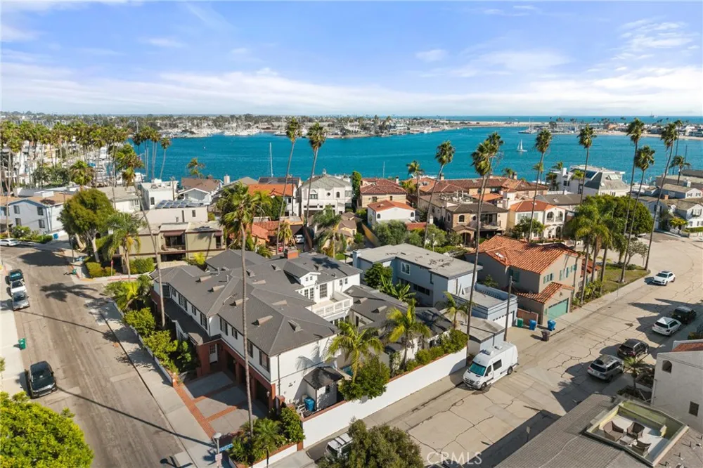 5945 East The Toledo Long Beach, CA 90803