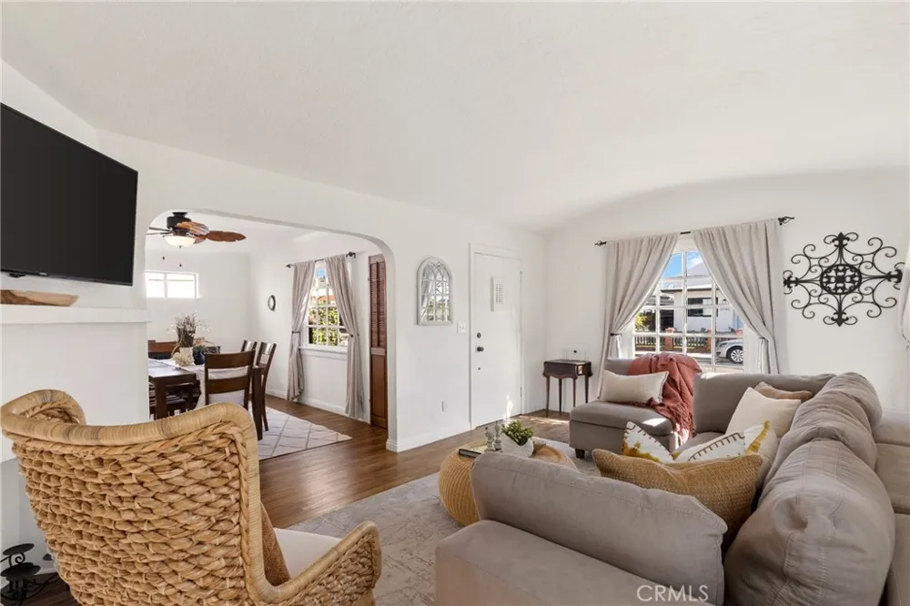 5945 East The Toledo Long Beach, CA 90803