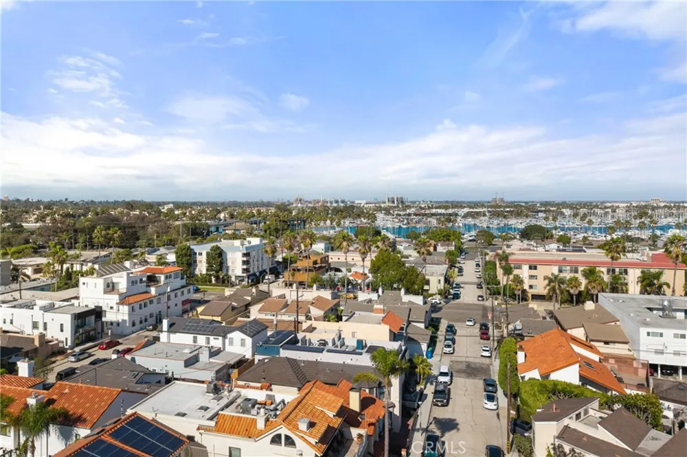 5945 East The Toledo Long Beach, CA 90803