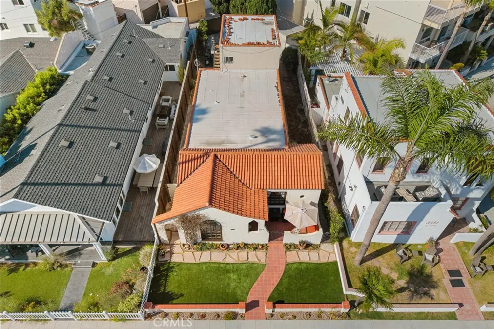 5945 East The Toledo Long Beach, CA 90803