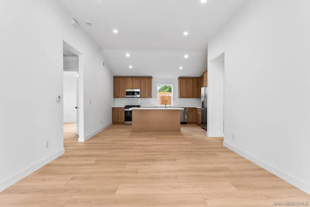 2743 Wilma St National City, CA 91950
