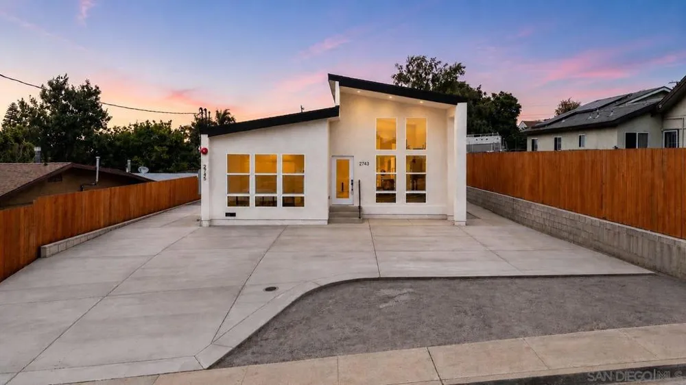 2743 Wilma St National City, CA 91950