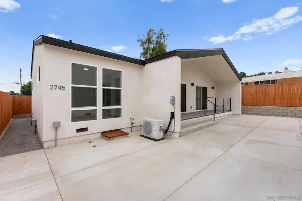 2743 Wilma St National City, CA 91950