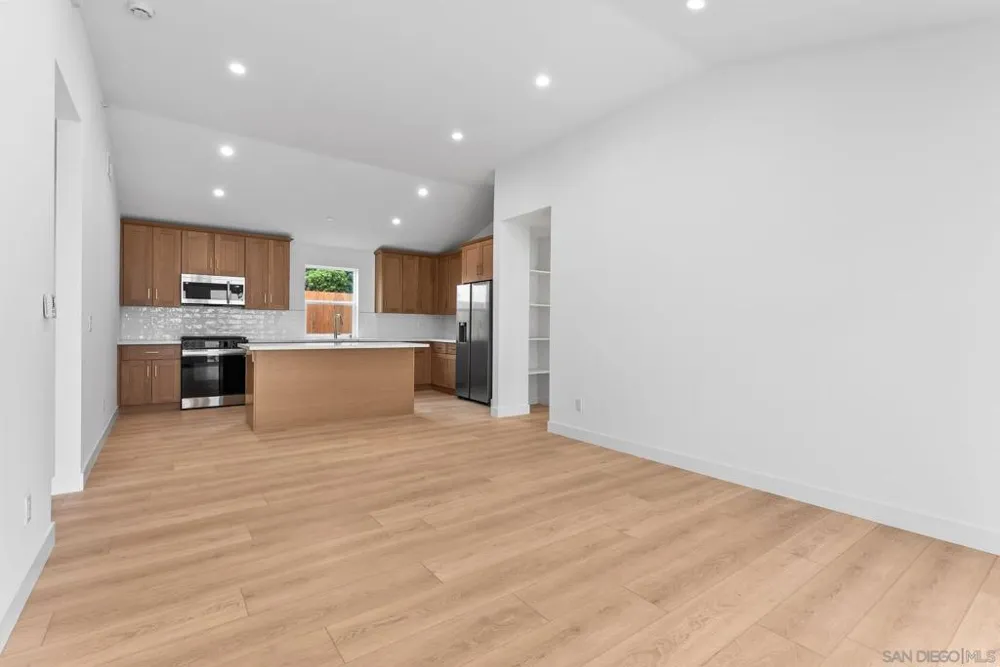 2743 Wilma St National City, CA 91950