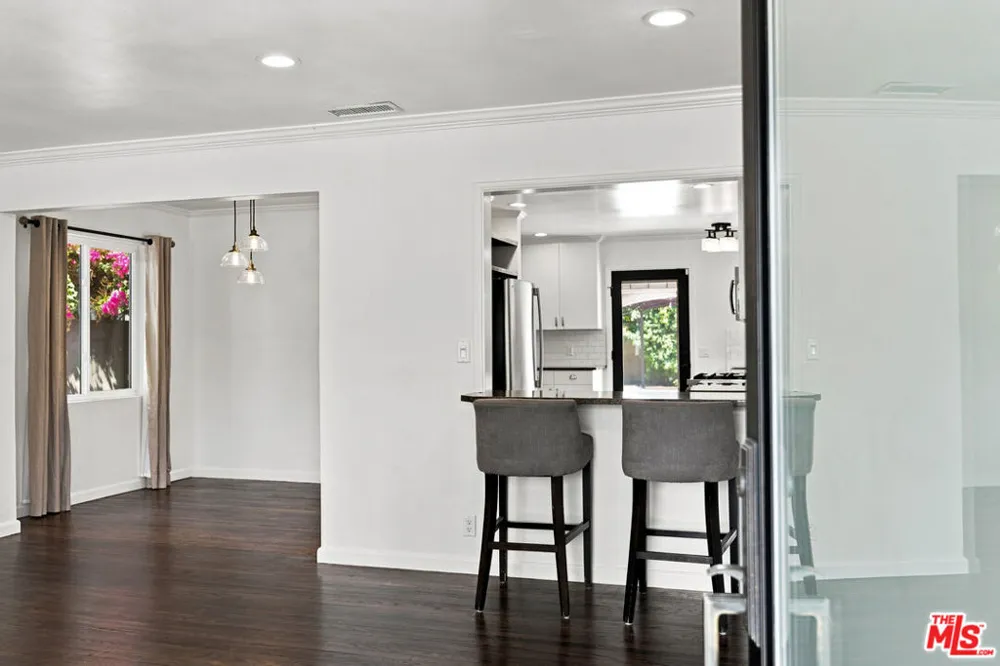 4415 W Woodland Avenue Burbank, CA 91505