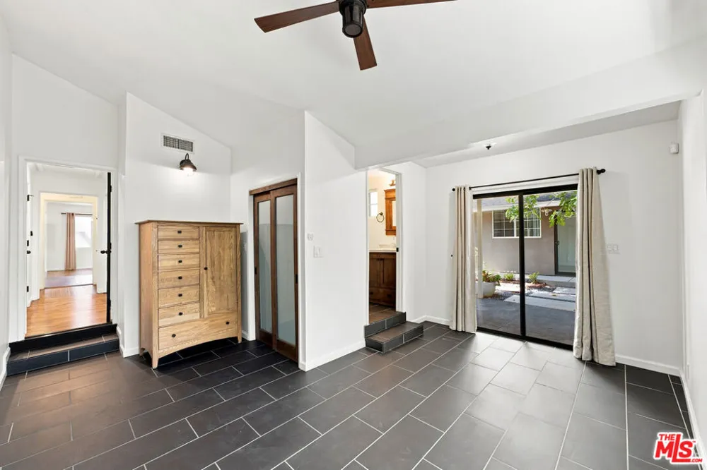 4415 W Woodland Avenue Burbank, CA 91505