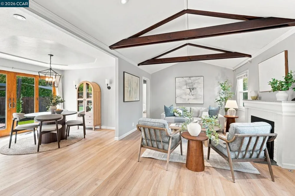 100 Pleasant Valley Dr Walnut Creek, CA 94597