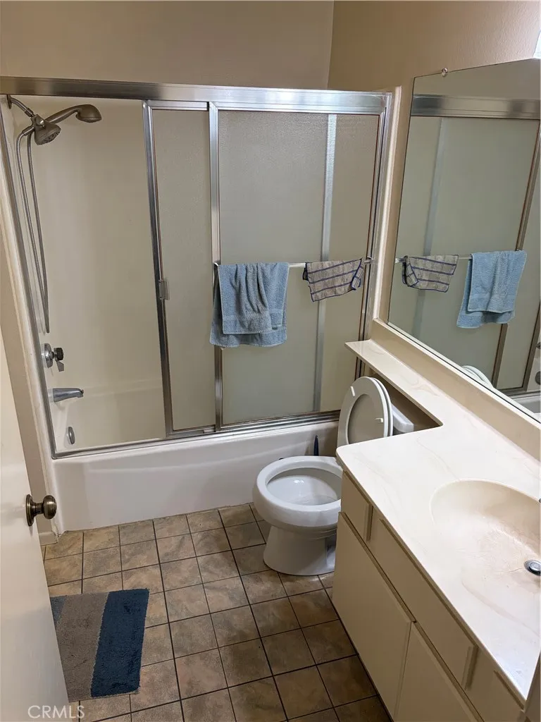 25745 Mission Loma Linda, CA 92354