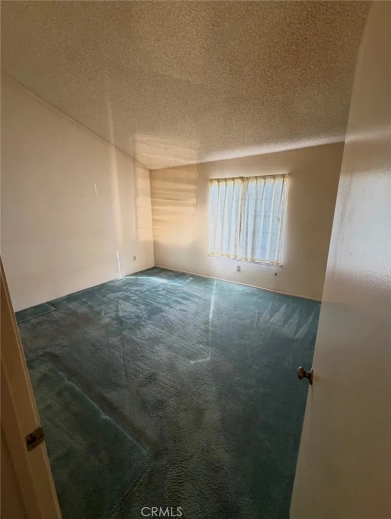 25745 Mission Loma Linda, CA 92354