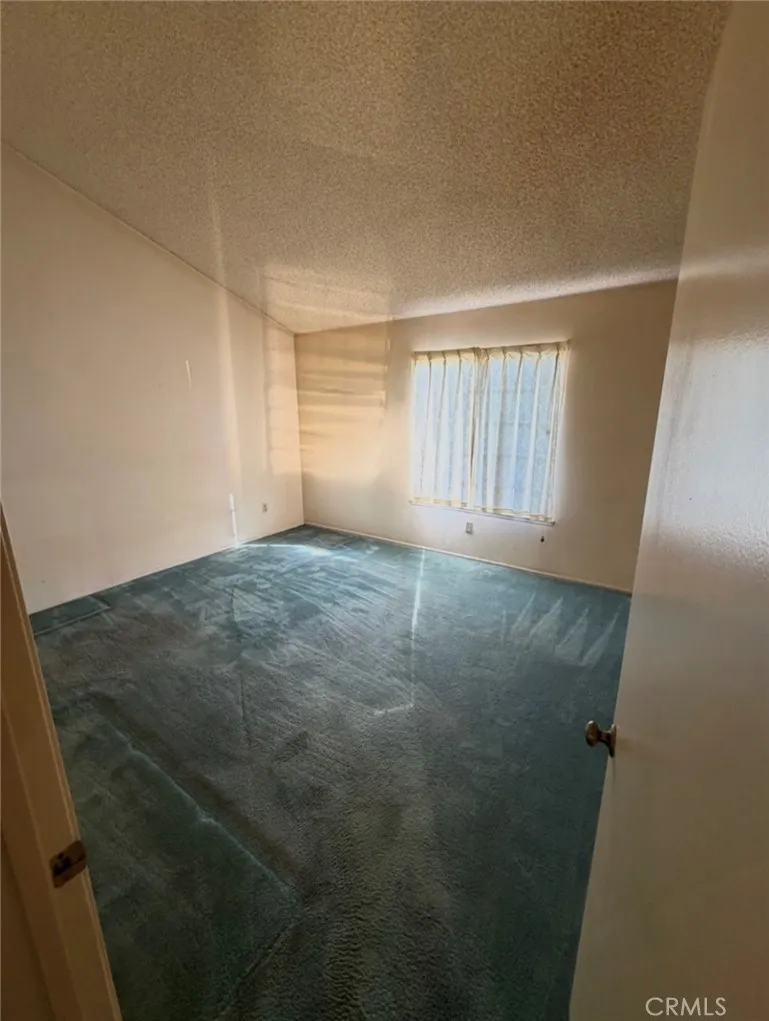25745 Mission Loma Linda, CA 92354