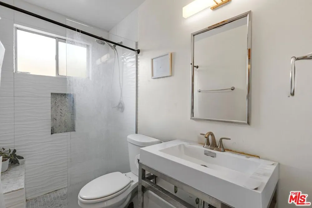 944 Orange Grove Avenue West Hollywood, CA 90046