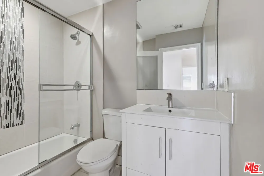 14755 Valleyheart Drive Sherman Oaks, CA 91403